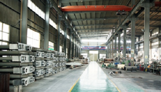 耐磨管道生產(chǎn)車(chē)間